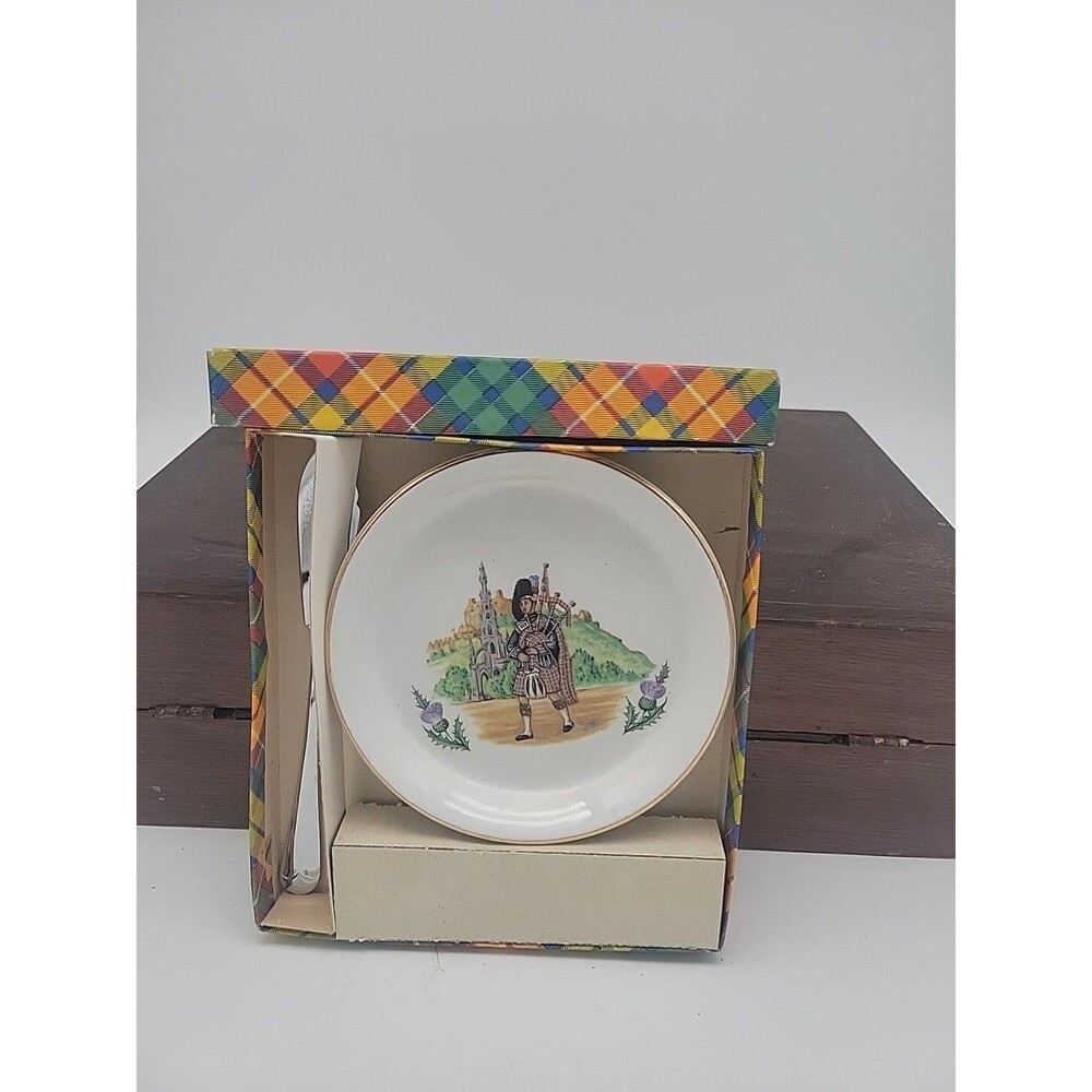 Vtg Bagpiper Dish & Knife Set W Box Tartan Craft Of Scotland Gift Bagpipe Plaid